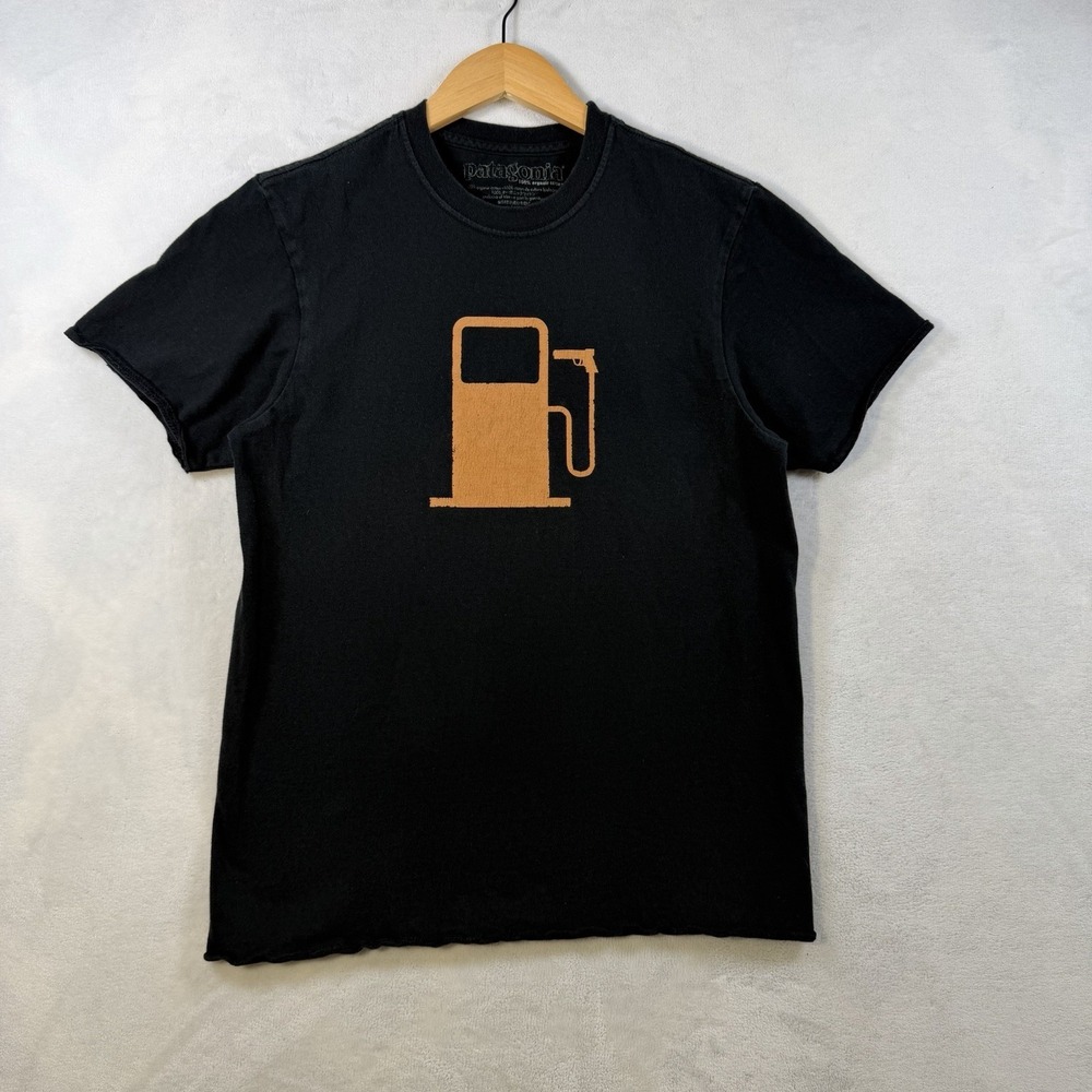 Patagonia Shirt Mens Small Black Gas Pump Climate Counts Organic Outdoors Tee